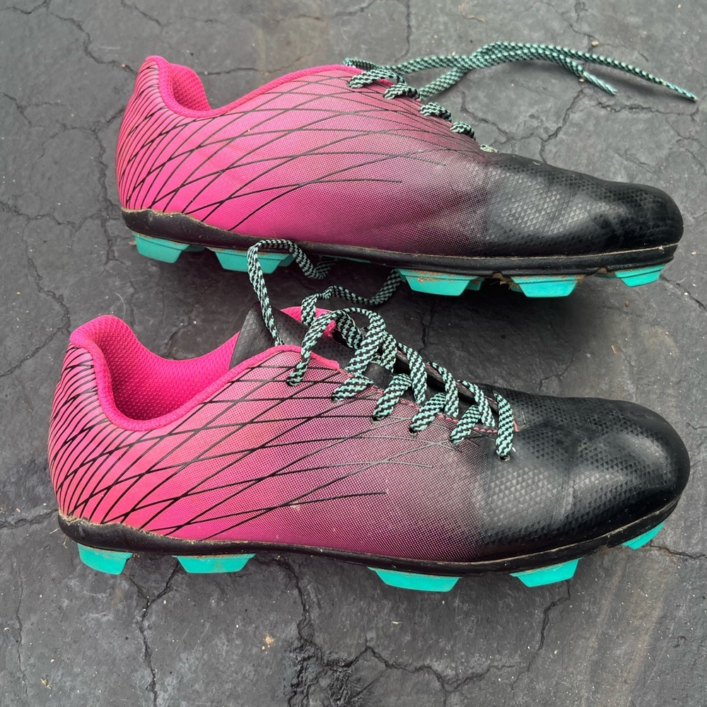 DSG soccer cleats